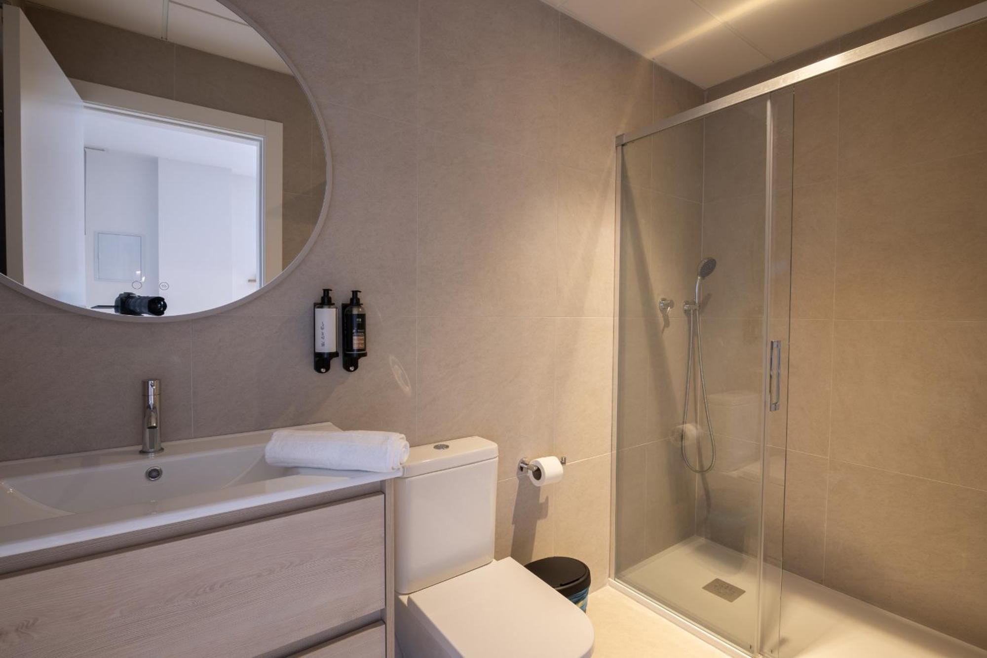 Dorm4You Arena Terraza 04 Βαλένθια Εξωτερικό φωτογραφία